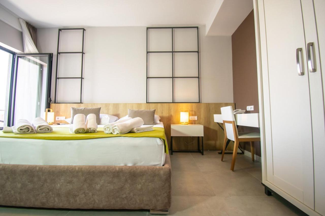 Hotel Hills ウルツィニ エクステリア 写真